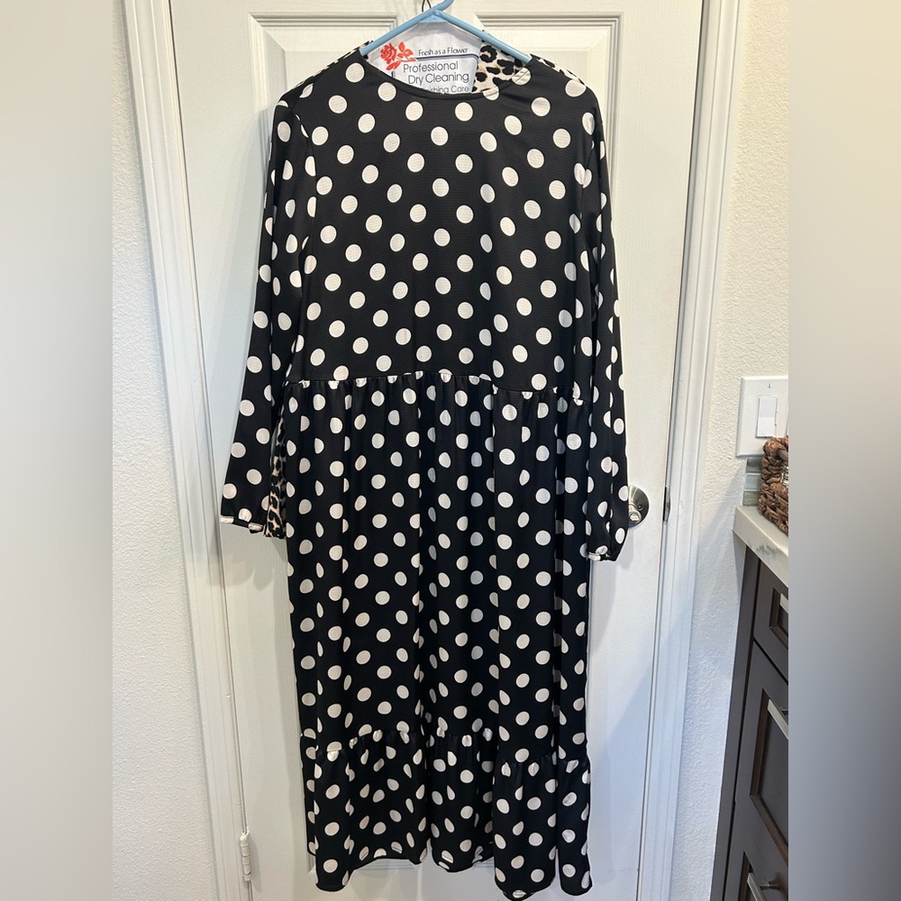 H&M like new polka dot maxi dress